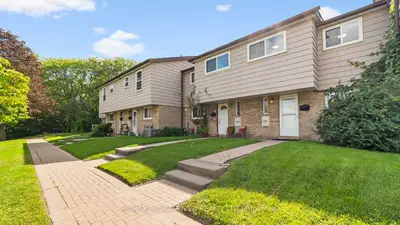 925 Bayly Street 99, Pickering, On L1w 1l4
