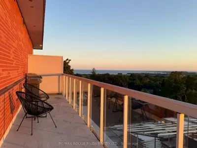 601 Kingston Road 606, Toronto, On M4e 3y2