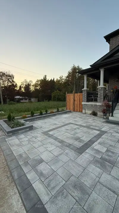 49 Mountainside Crescent Lower, Whitby, On L1r 0p4