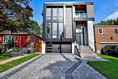 7 Doris Drive, Toronto, On M4b 3c7