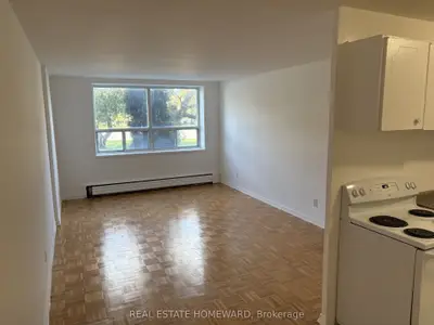 1765 Lawrence Avenue E 106, Toronto, On M1r 2x8