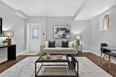 61b Bexhill Avenue Lower, Toronto, On M1l 3b7