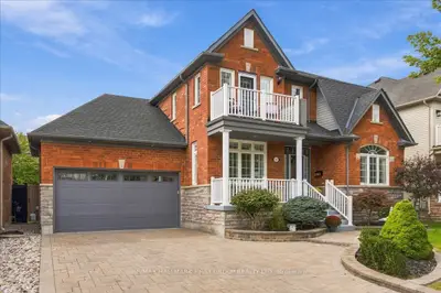 14 Belsey Lane, Clarington, On L1b 0b3