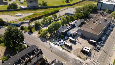 1001 Eastern Avenue E, Toronto, On M4l 1a8