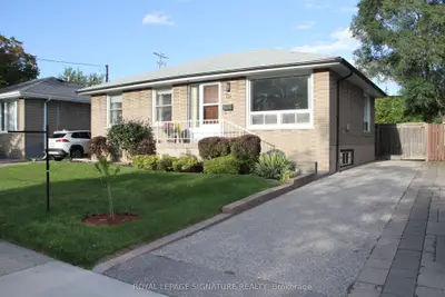 79 Greenock Avenue, Toronto, On M1g 3a2