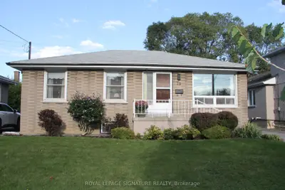 79 Greenock Avenue, Toronto, On M1g 3a2