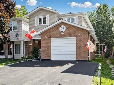 32 Rotary Drive, Toronto, On M1b 2j1