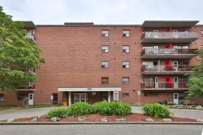 900 Glen Street 406, Oshawa, On L1j 5z4