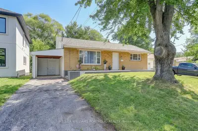 5 Bellefontaine Street, Toronto, On M1s 1j6