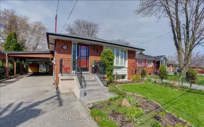 24 Ivanhoe Court, Toronto, On M1r 3g9