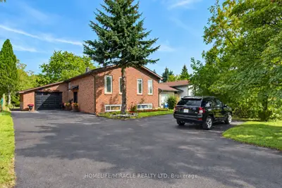 696 Sheppard Avenue, Pickering, On L1v 1g3