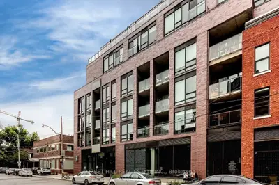 246 Logan Avenue 212, Toronto, On M4m 0e9