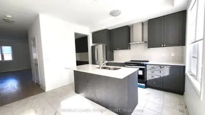 48 Waterside Way, Whitby, On L1n 0n1