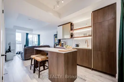 1285 Queen Street E 211, Toronto, On M4l 1c2
