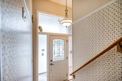 32 Strike Avenue, Clarington, On L1c 1k3