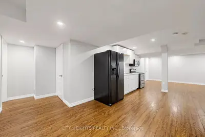 58 Bradbury Crescent Lower, Ajax, On L1t 4g5