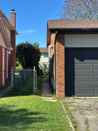 44 Wellpark Boulevard Bsmt, Toronto, On M1v 1a5