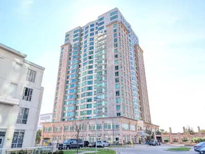 8 Lee Centre Drive 1701, Toronto, On M1h 3h8