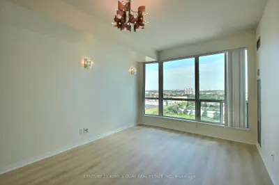 8 Lee Centre Drive 1701, Toronto, On M1h 3h8