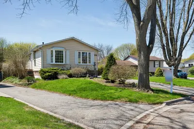991 Cardinal Court, Oshawa, On L1g 6y4