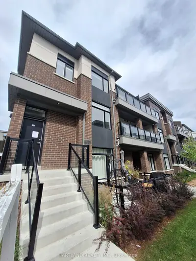 1695 Dersan Street 902, Pickering, On L1x 0s9