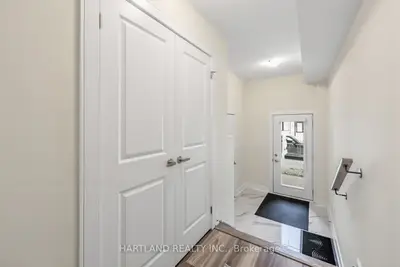 1695 Dersan Street 405, Pickering, On L1x 0s9