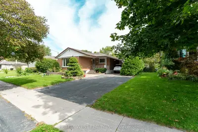 203 Lupin Drive, Whitby, On L1n 1y2