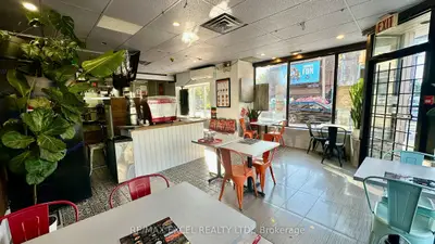 239 Broadview Avenue, Toronto, On M4m 2g6