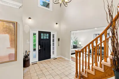 7 Lyndhurst Crescent, Whitby, On L1r 1e4