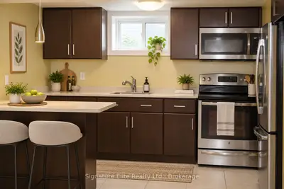 7 Kencliff Crescent Lower, Toronto, On M1p 4e2