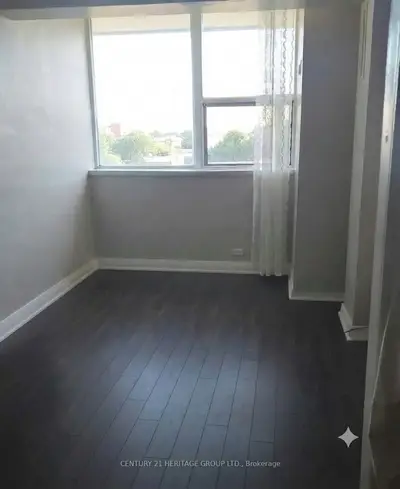 45 Silver Spring Boulevard 606, Toronto, On M1v 1r2