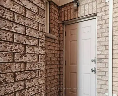 123 Kirkland Place, Whitby, On L1p 1w8