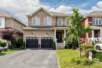 7 Oceanpearl Crescent, Whitby, On L1n 0c5