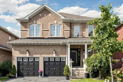 7 Oceanpearl Crescent, Whitby, On L1n 0c5