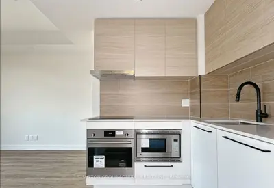1050 Eastern Avenue 328, Toronto, On M4l 0b7