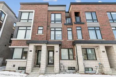 65 Akil Thomas Gardens, Toronto, On M1p 3c1