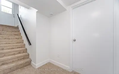 283 Porter - Lower Level Street, Oshawa, On L1j 1n3