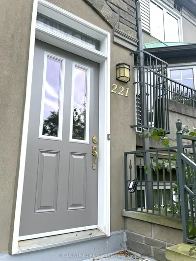 188 Bonis Avenue #221, Toronto, On M1t 3w1