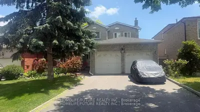 86 Halfmoon Square, Toronto, On M1c 3v3