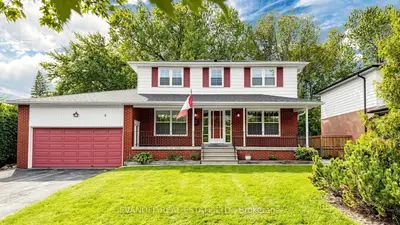 4 Galloway Road, Toronto, On M1e 1w4