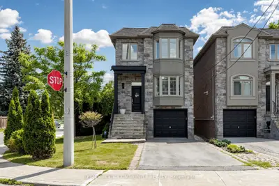 81 Galbraith Avenue, Toronto, On M4b 2b6