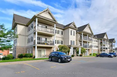 1 Sidney Lane 205, Clarington, On L1c 0c6