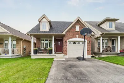 1621 Northfield Avenue, Oshawa, On L1k 0k8