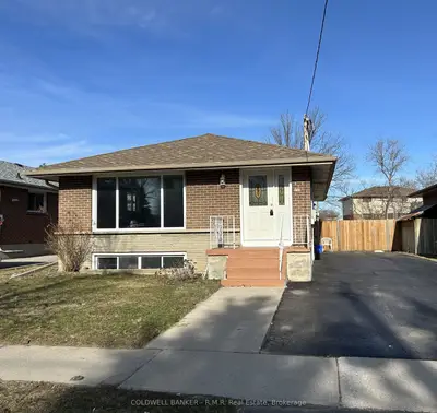 125 Cabot Street Main, Oshawa, On L1j 5r8