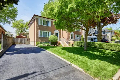 108 Gradwell Drive, Toronto, On M1m 2n2