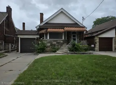 839 Coxwell Avenue Main, Toronto, On M4c 3e8
