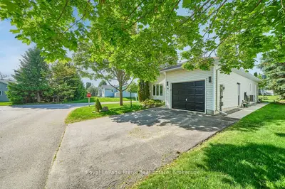 40 Niagara Trail, Clarington, On L1b 1l6