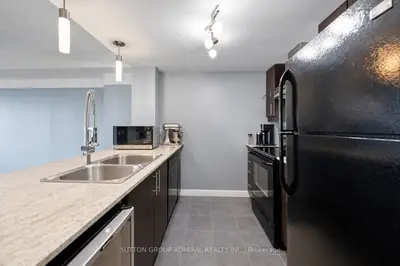25 Town Centre Court 3203, Toronto, On M1p 0b4