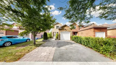 18 Tipton Crescent, Ajax, On L1t 2l1