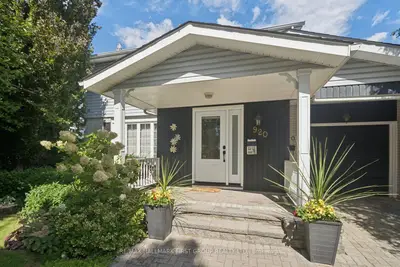 920 Essa Crescent, Pickering, On L1w 2j1